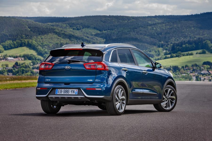  Kia Niro 2016 года  (WW) (фото 19 из 40)